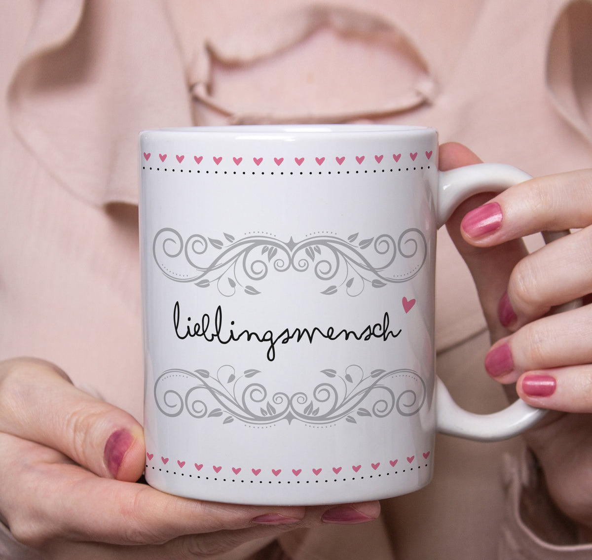Auf diesem Bild ist folgendes zu sehen: Tasse Lieblingsmensch als Geschenke Geschenkideen zu Geburtstag Glückwünsche  Hochzeitstag von OWLBOOK