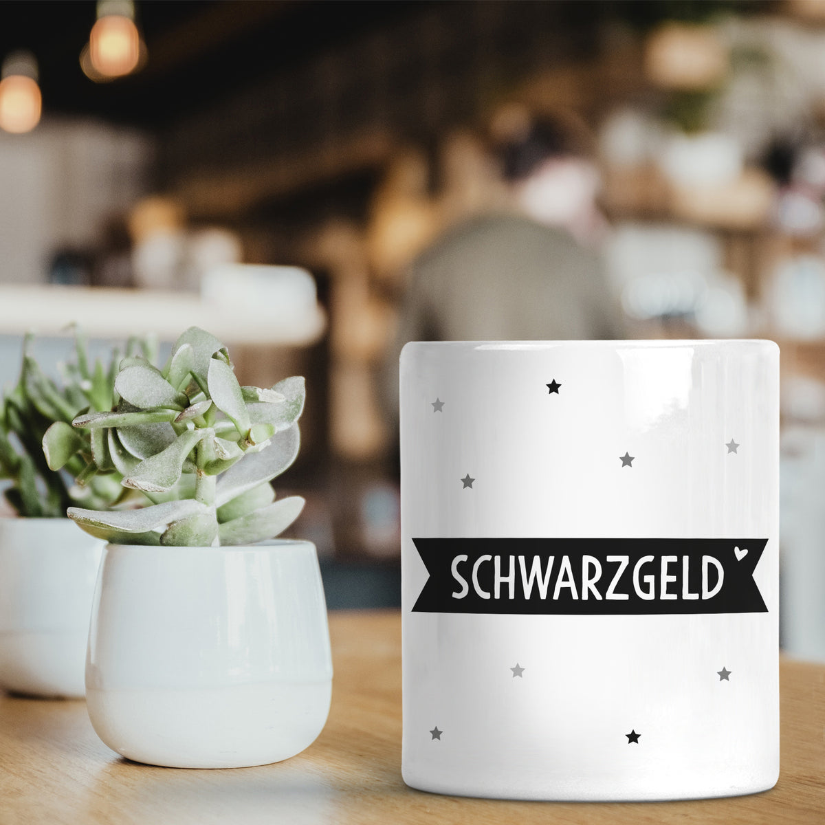 Auf diesem Bild ist folgendes zu sehen: Spardose MR & MRS Wappen mit Datum personalisiert als Geldgeschenke Geschenkideen zu Hochzeit Geburtstag Hochzeitstag Jahrestag von OWLBOOK