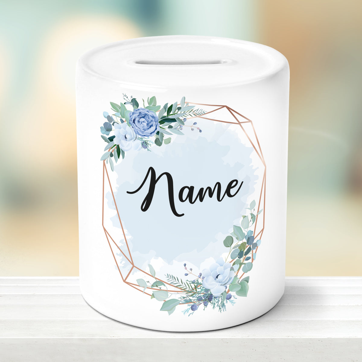 Auf diesem Bild ist folgendes zu sehen: Spardose MR & MRS Wappen mit Datum personalisiert als Geldgeschenke Geschenkideen zu Hochzeit Geburtstag Hochzeitstag Jahrestag von OWLBOOK